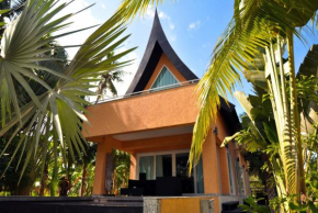  White Dragon Sea View Villa  Ko Чанг